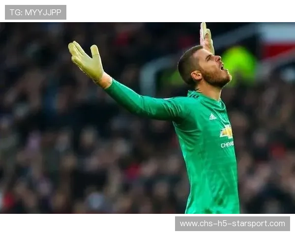 德赫亚门线前完成极限反应扑救，挡出拉齐奥前锋必进球